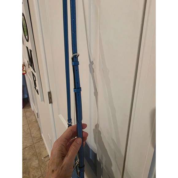 Coach Blue Leather Crossbody Bag With Front Zip Pocket - Picture 7 of 9